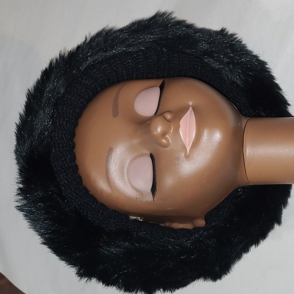 Women\'s Winter Furry Pull-on Hat NWOT main image 5